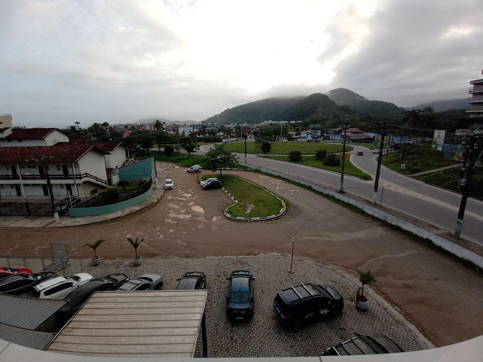 Moreira Apto. Proximo A Praia Grande Убатуба Екстер'єр фото